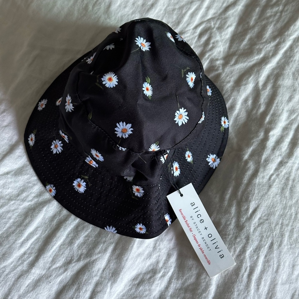 Daisy Bucket Hat